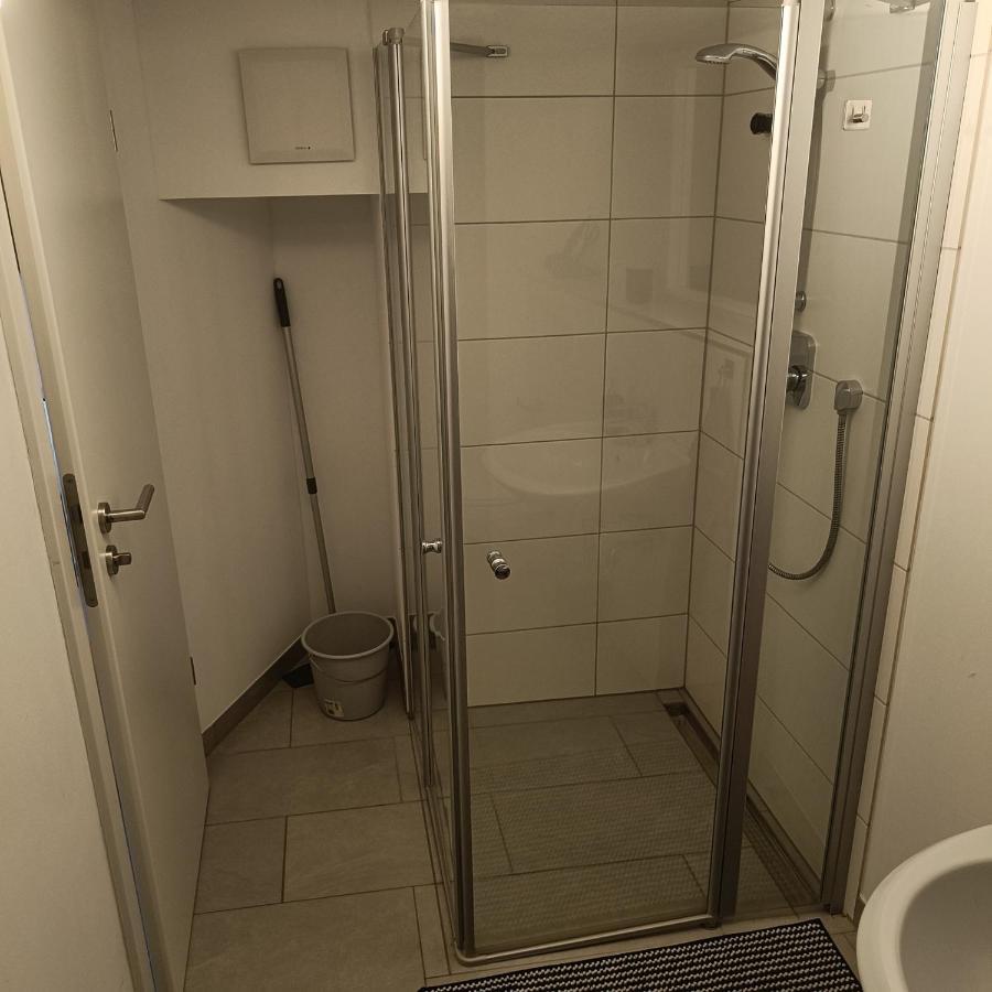 Apartments & Moeblierte Zimmer In Kahl Am Main, Kontaktloser Self Check-In, W-Lan, Schreibtisch, Duschbad, Kuechenzeile, Pkw-Plaetze Extérieur photo