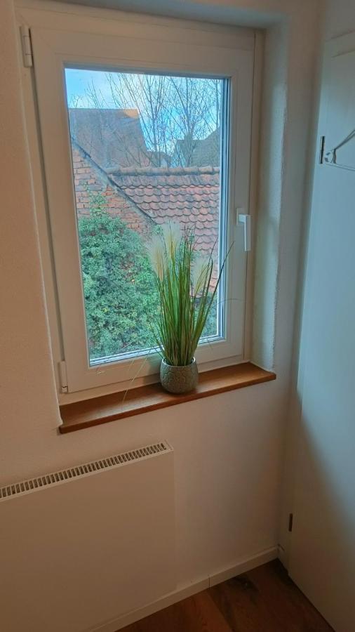 Apartments & Moeblierte Zimmer In Kahl Am Main, Kontaktloser Self Check-In, W-Lan, Schreibtisch, Duschbad, Kuechenzeile, Pkw-Plaetze Extérieur photo