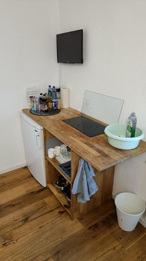Apartments & Moeblierte Zimmer In Kahl Am Main, Kontaktloser Self Check-In, W-Lan, Schreibtisch, Duschbad, Kuechenzeile, Pkw-Plaetze Extérieur photo