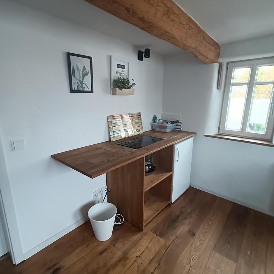 Apartments & Moeblierte Zimmer In Kahl Am Main, Kontaktloser Self Check-In, W-Lan, Schreibtisch, Duschbad, Kuechenzeile, Pkw-Plaetze Extérieur photo